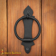 Aldaba medieval puerta forjada a mano