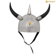 Casco vikingo con cuernos y chapa león