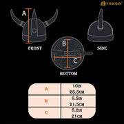 Casco vikingo con cuernos y chapa león