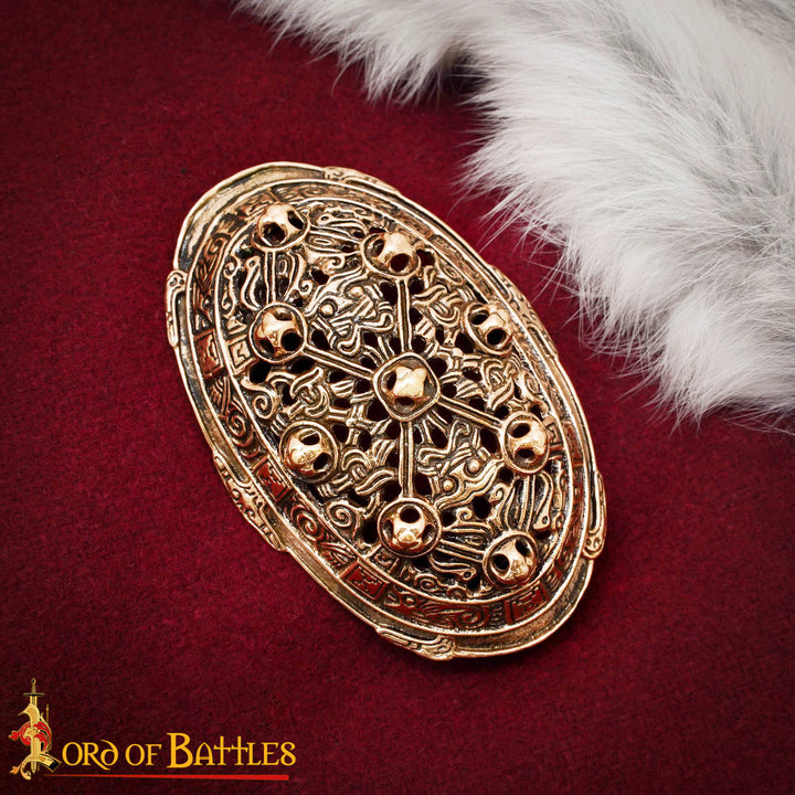 Broche vikingo oval siglo IX en bronce envejecido