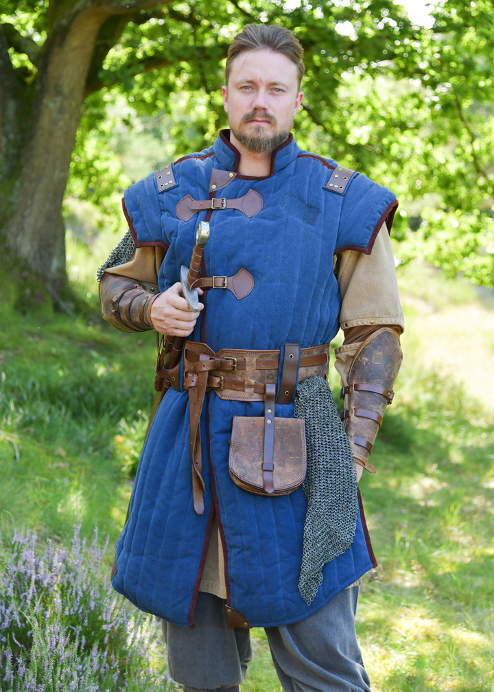 Gambesón medieval azul-marrón acabado desgastado modelo Vari