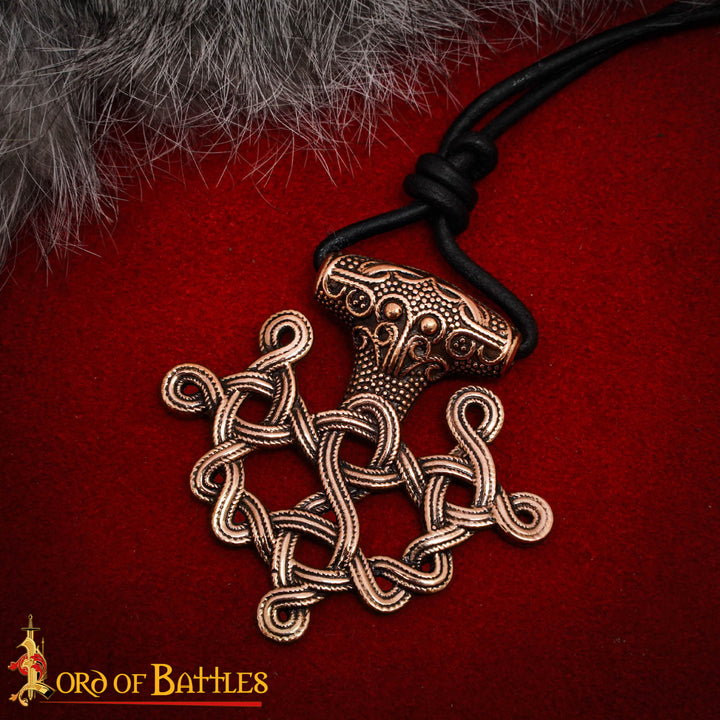 Colgante vikingo S. IX en bronce, diseño nórdico