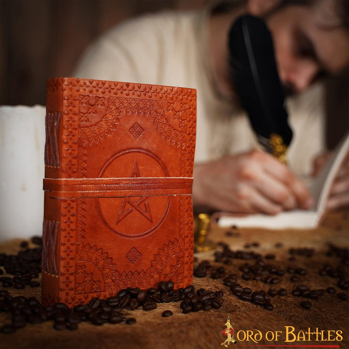 Diario medieval tapa cuero diseño Estrella repujada