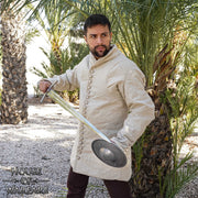 Broquel medieval redondo en acero, acabado antiguo