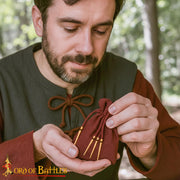 Set 10 herretes medievales en latón para cordones