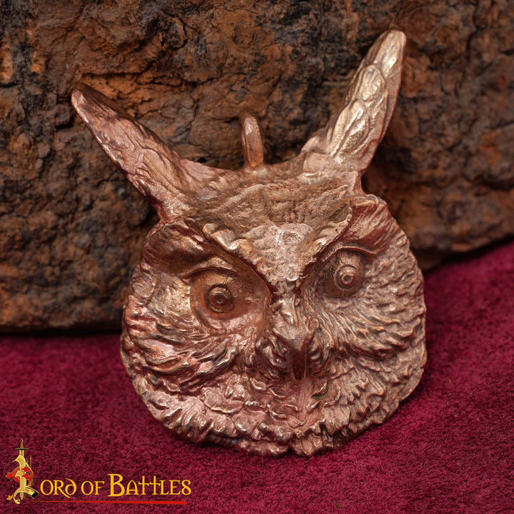 Colgante medieval modelo Buho en bronce pulido