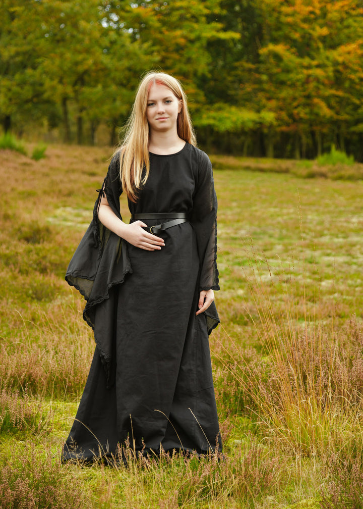 Vestido medieval Ingrid con cordones en la espalda, color negro
