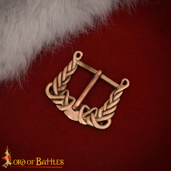 Hebilla vikinga Siglos IX-X diseño nudos en bronce envejecido