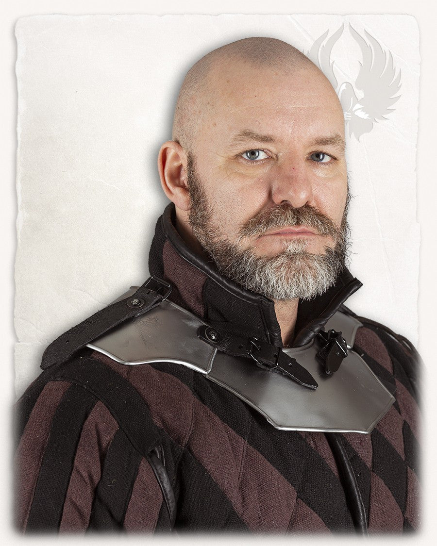 Gorjal medieval modelo Markward, acabado pulido