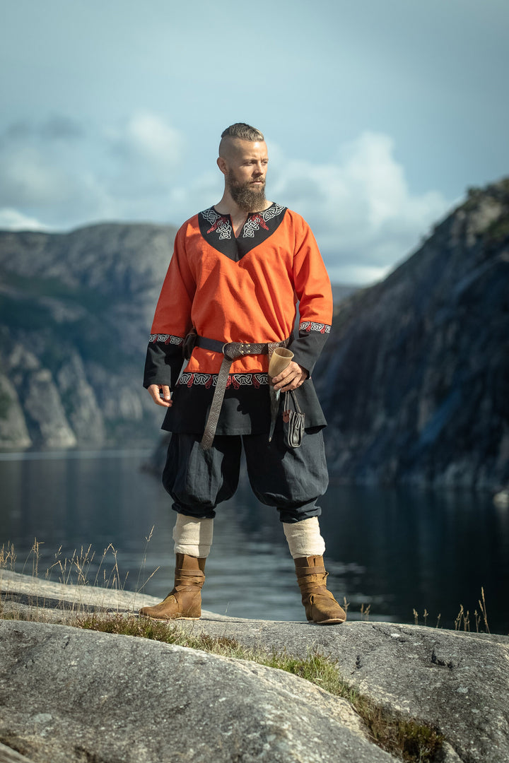 Túnica corta vikinga modelo Freydis, color naranja