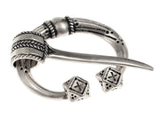 Fibula Vikinga de mercader puntas cúbicas