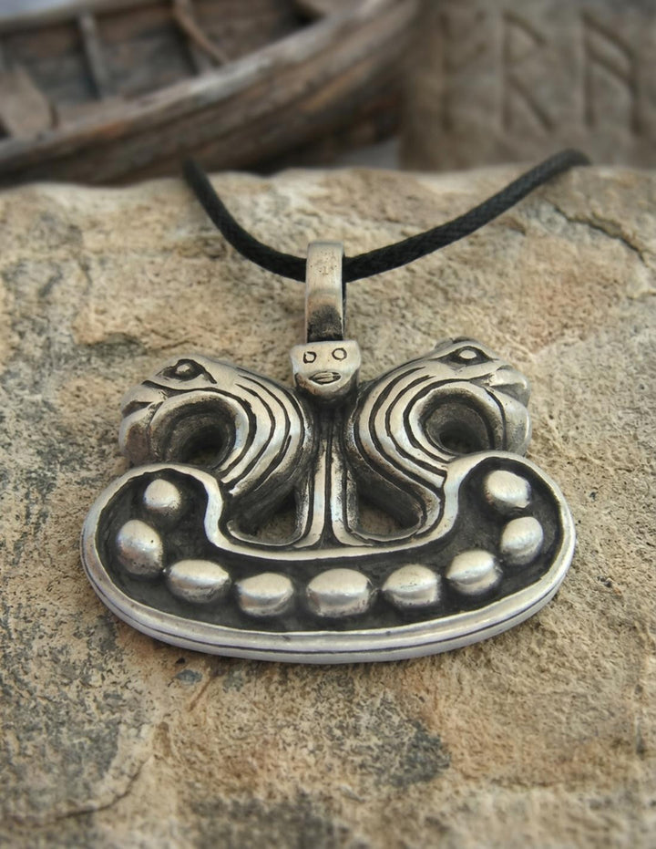 Colgante cabezas vikingas