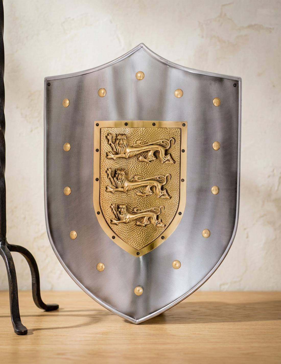 Escudo metal Leones
