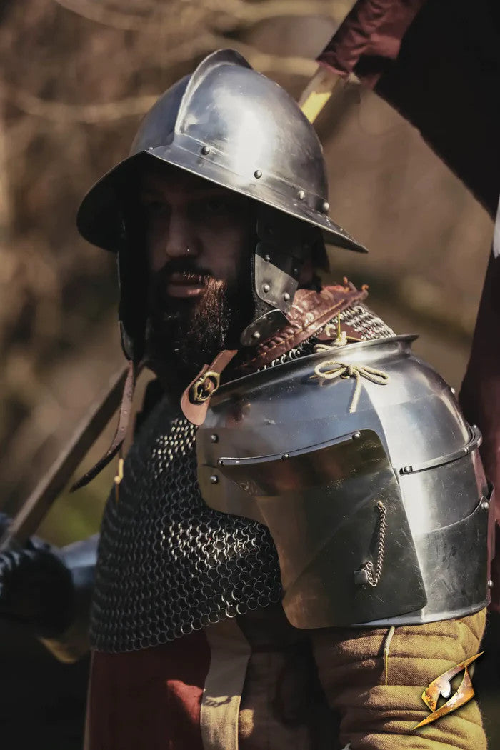 Casco Morrión con alas