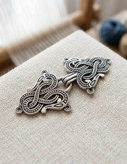 Broche vikingo Urnes para vestido y túnica
