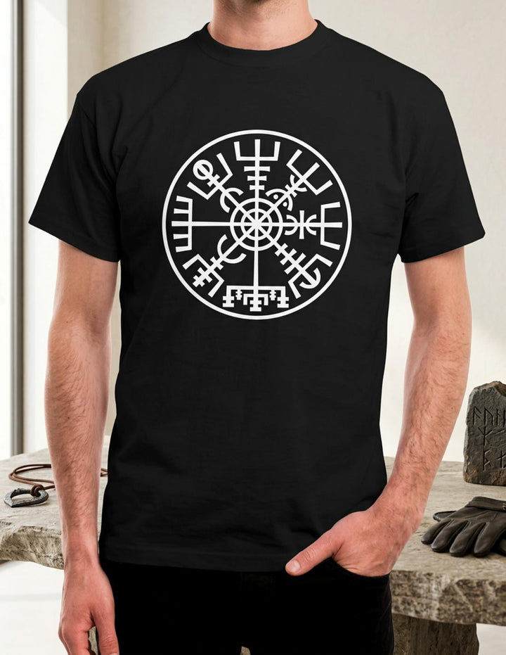 Camiseta Vikingos Vegvísir negra, manga corta