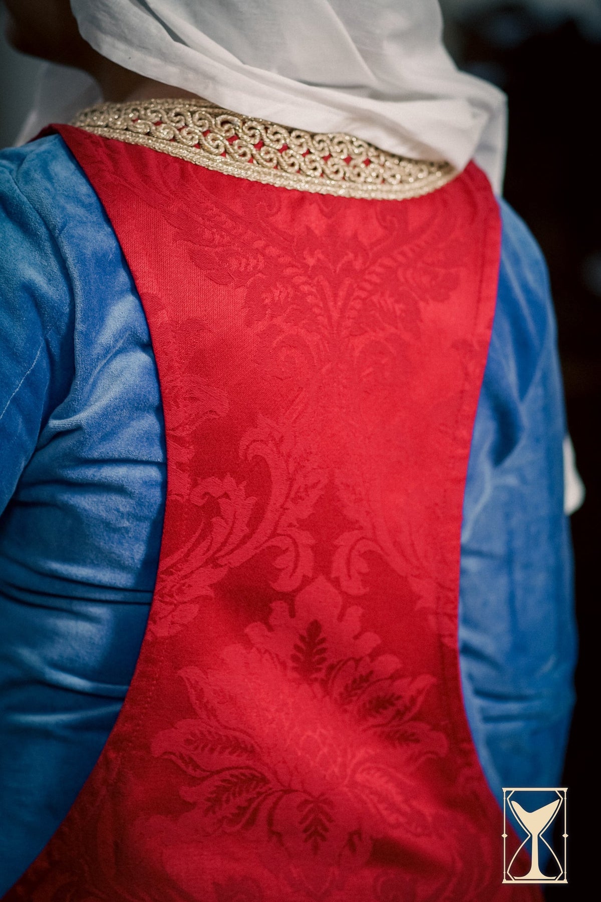 Pellote Medieval Sobrevesta de Brocado Noble, rojo