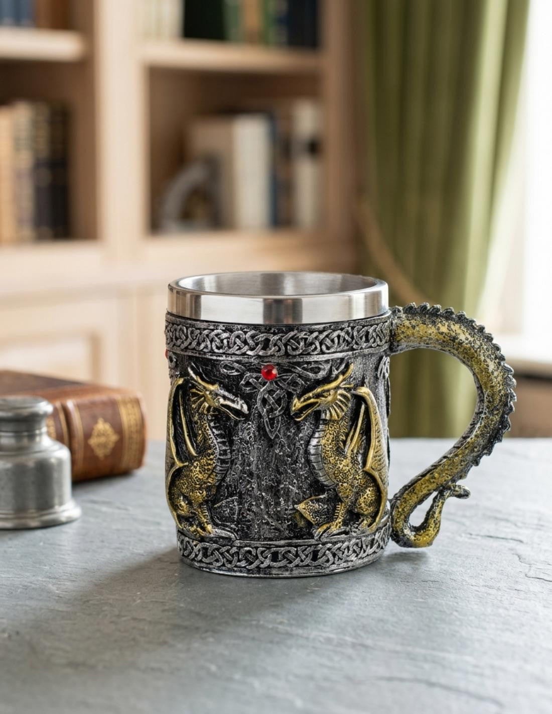 Taza Tole10 de resina con diseño Dragones