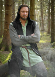 Chaleco medieval con capucha modelo Lorun, color negro