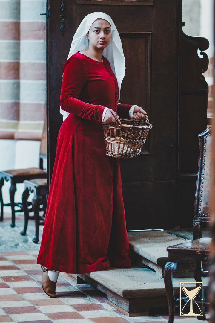 Vestido de Noble Medieval tercopelo rojo modelo Colette