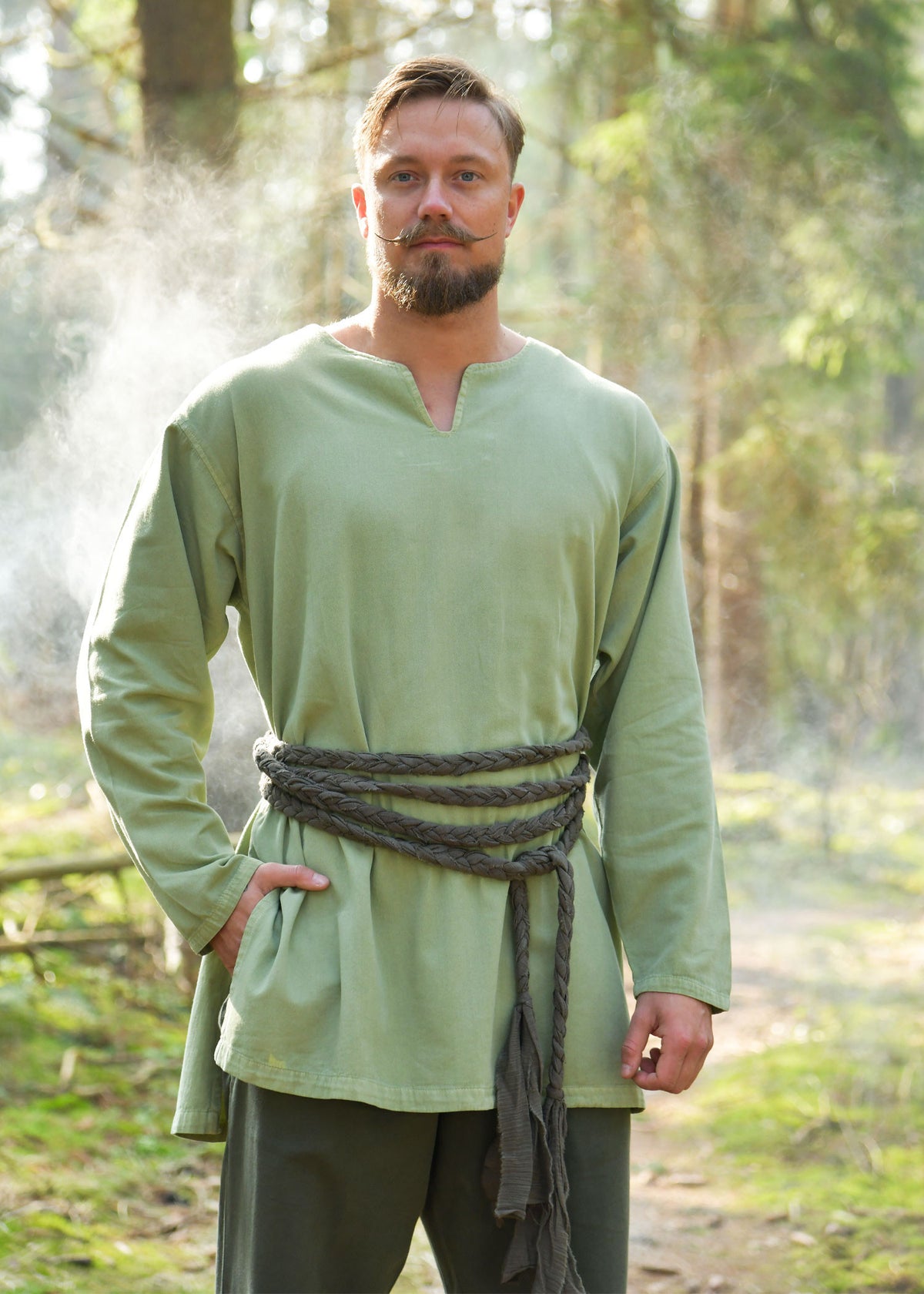 Túnica medieval en algodón modelo Varnis, color verde