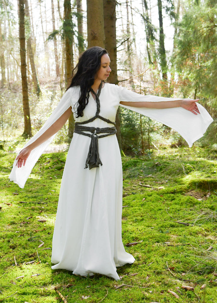 Vestido medieval elegante modelo Elira, color blanco natural