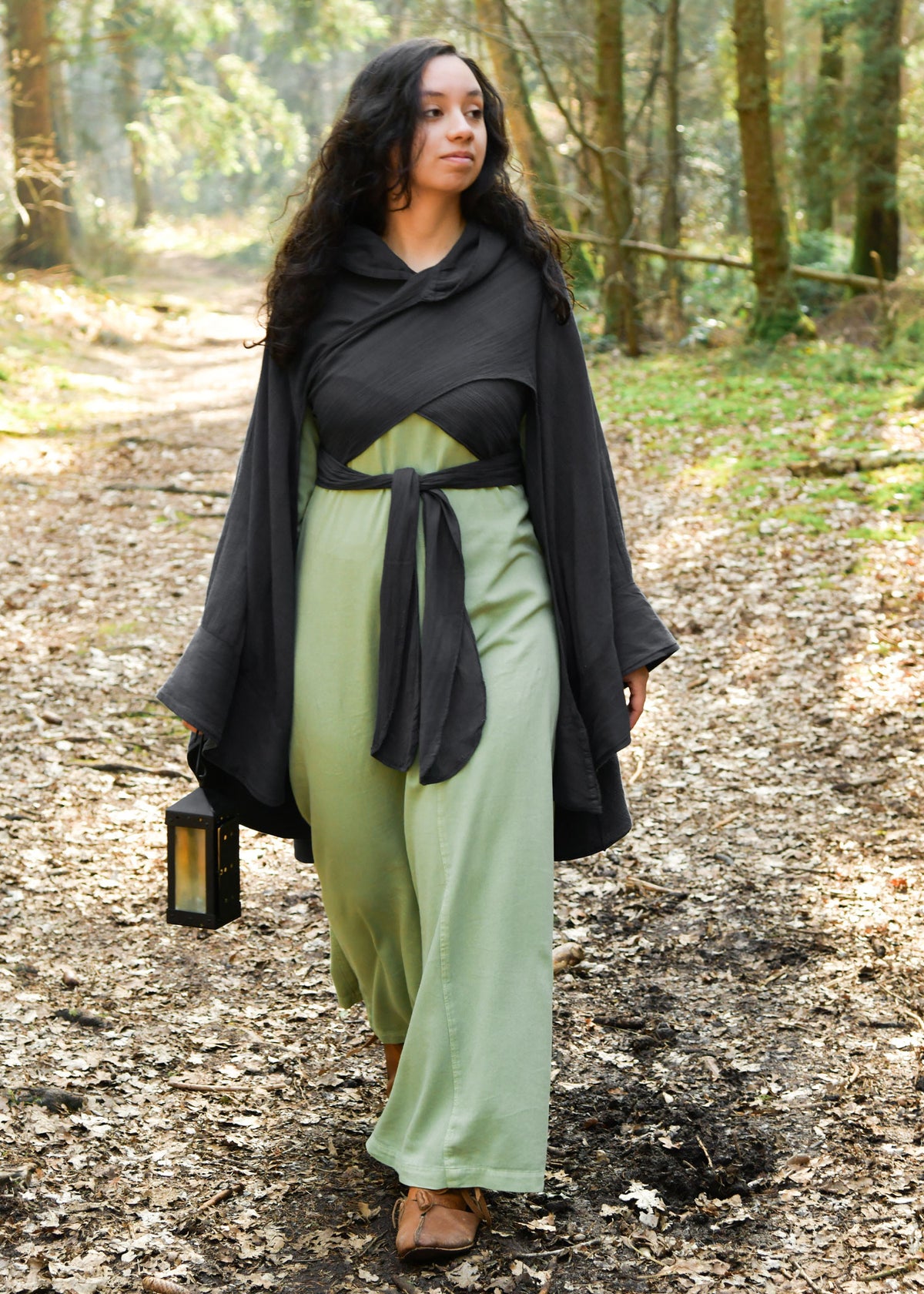 Vestido medieval en algodón modelo Tyra, color verde