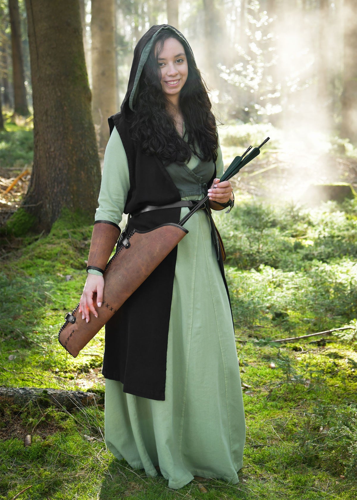 Vestido medieval en algodón modelo Tyra, color verde