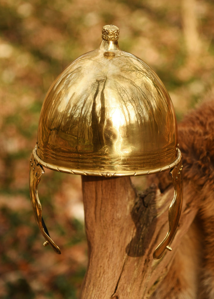 Casco Republicano Montefortino, latón