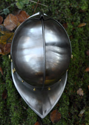 Casco Sallet Alemán en acero pulido, siglo XV