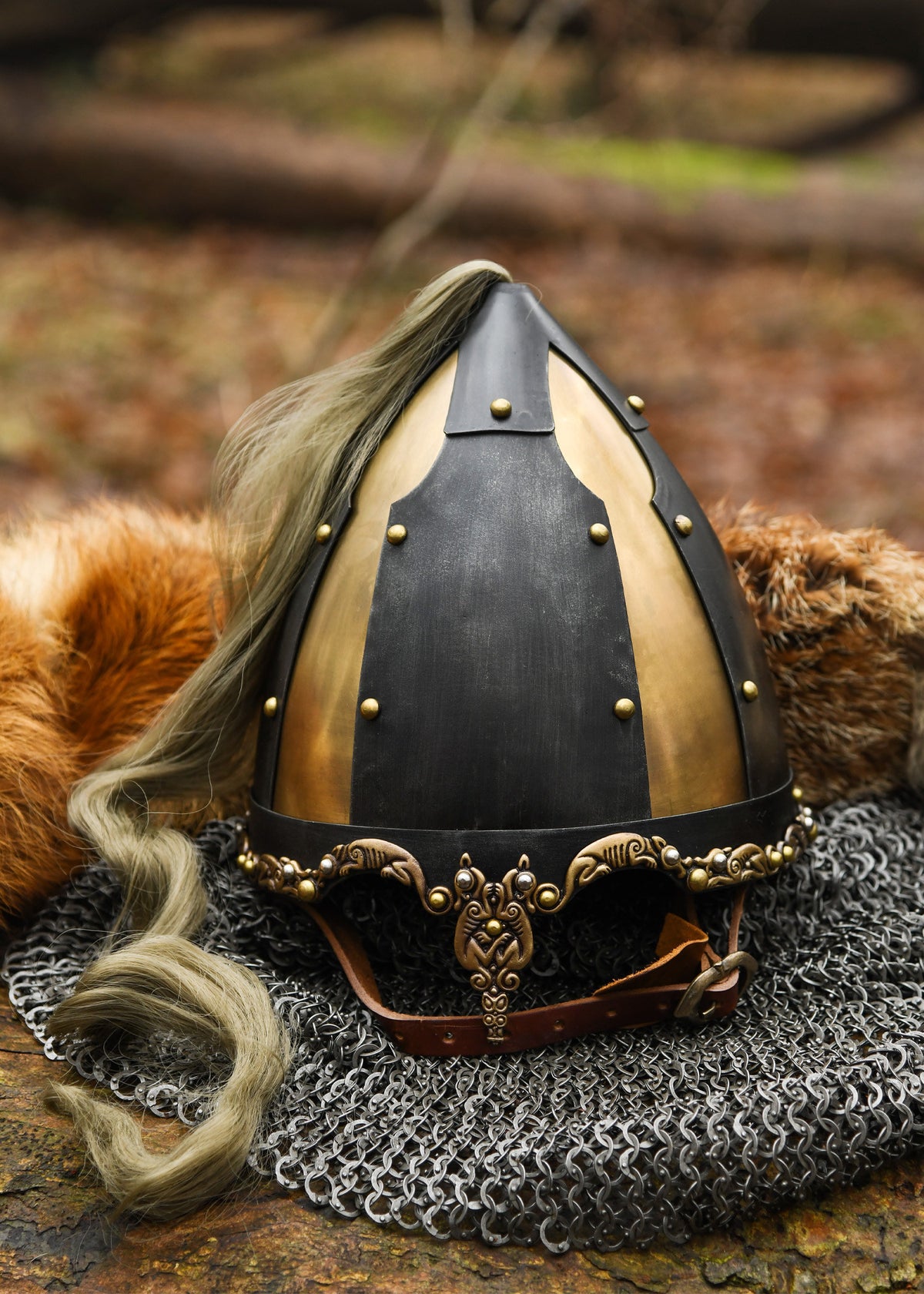 Casco Vikingo Cola de Caballo