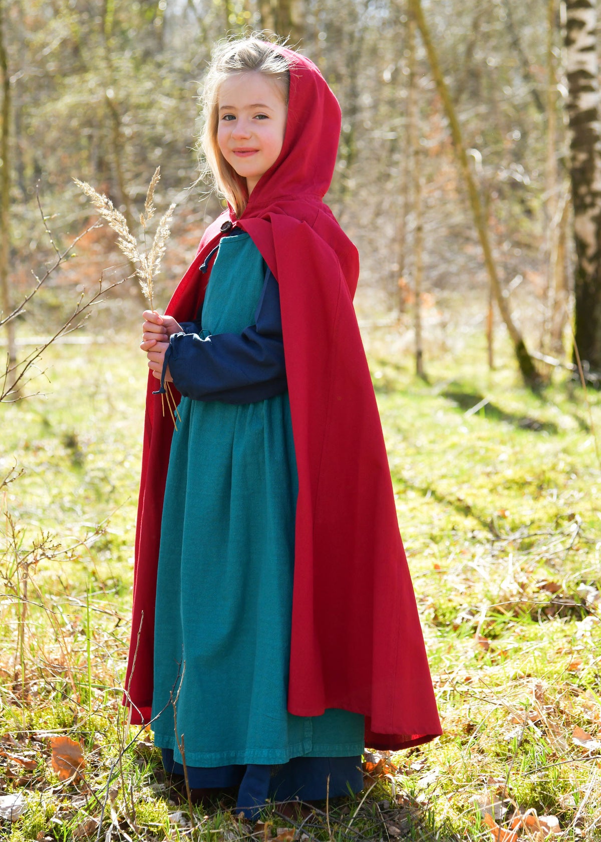 Capa medieval para niños modelo Paul, color rojo