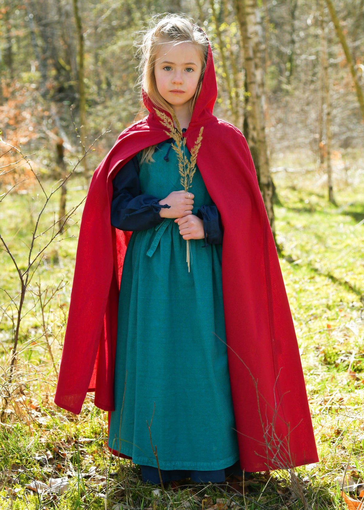 Vestido medieval para niñas modelo Lilou, color azul