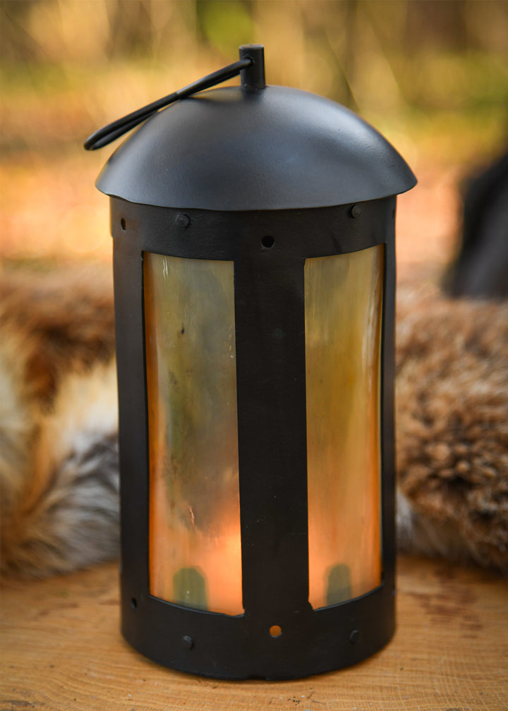 Farol medieval redondo con ventanas de cuerno (26 cm.)