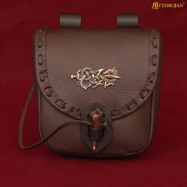 Bolso medieval en cuero marrón con detalles en bronce, para cinturón