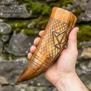 Cuerno natural vikingo Runebound con grabados
