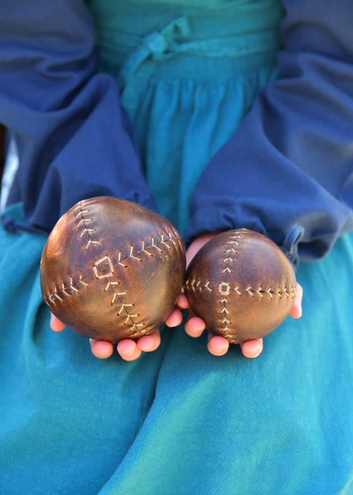 Balón Cuero Medieval Marrón Artesanal
