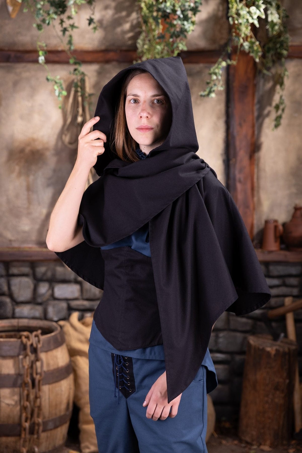Capa Secreta Pícara Negra con Capucha, Dungeons and Dragons