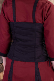 Top Acolchado Dungeons and Dragons Guerrera, Negra