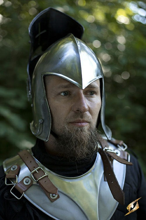 Bacinete medieval con visor