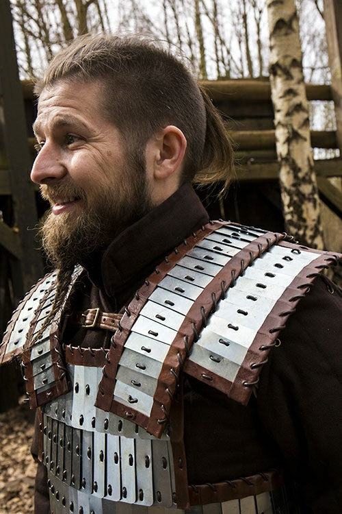 Armadura vikinga ajustable