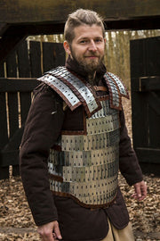 Armadura vikinga ajustable