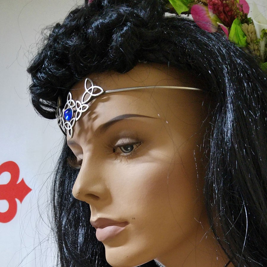 Tiara con perlas de cristal