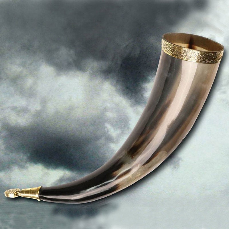 Cuerno vikingo sin agujero, 38 cms.