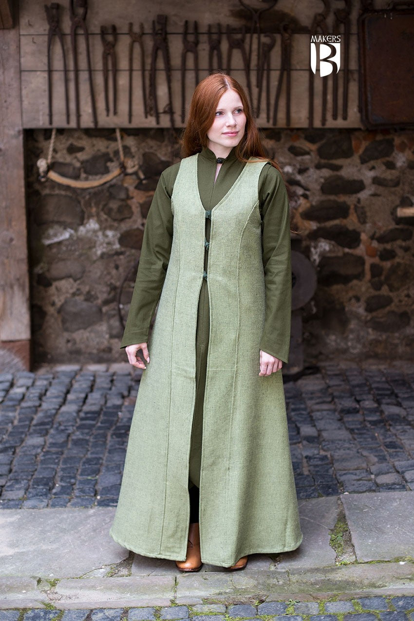 Brial medieval Maiva