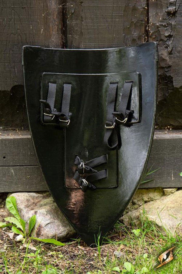 Escudo Cruzados LARP, acabado madera