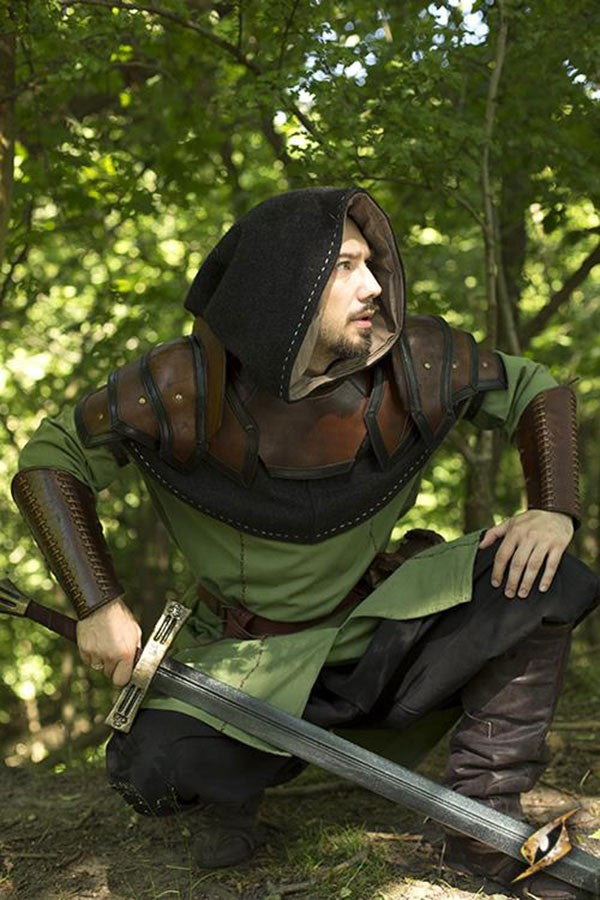 Gorjal medieval de cuero bicolor