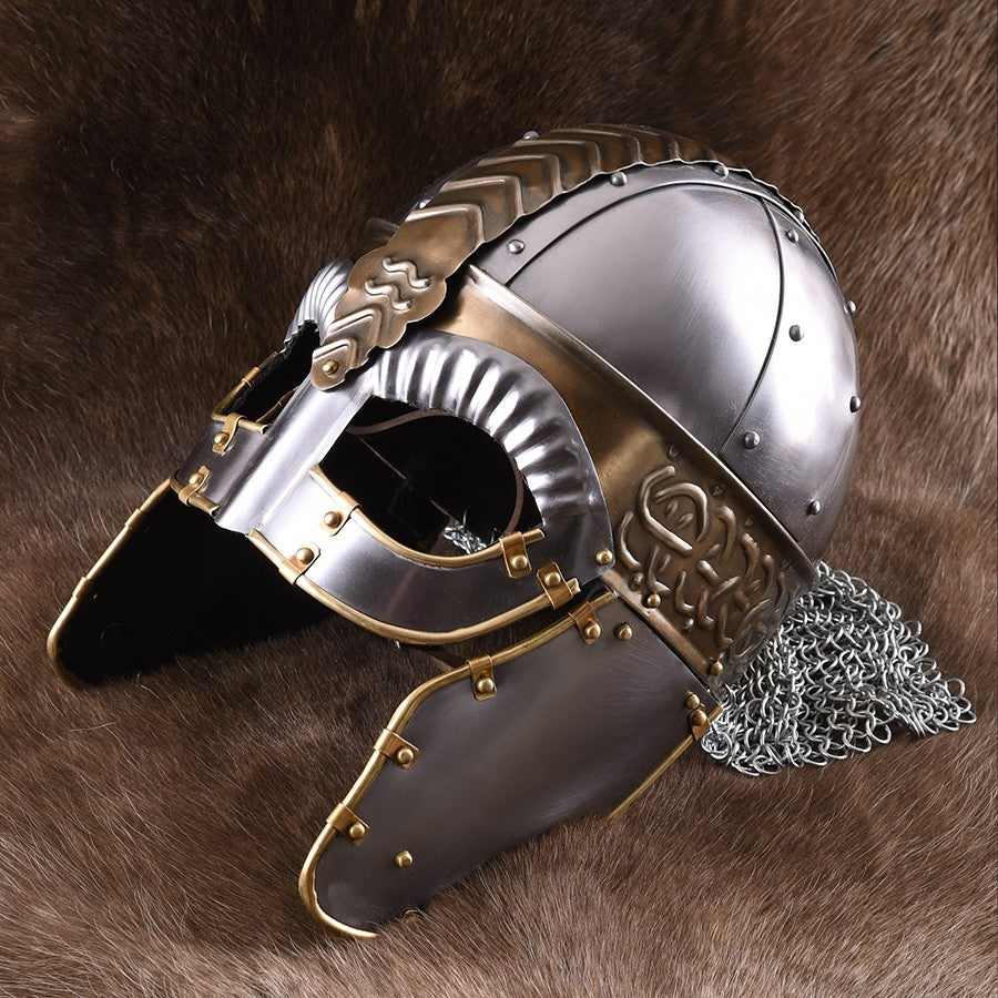 Casco medieval con visera Beowulf
