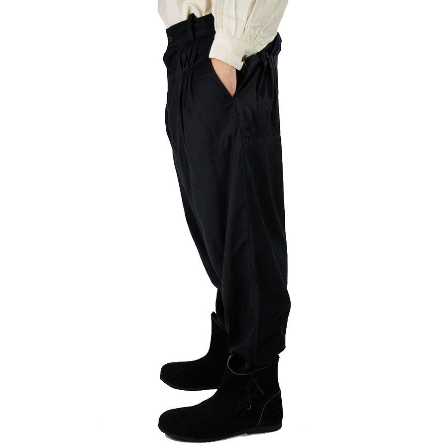 Pantalones pirata anchos modelo Eckart, color negro
