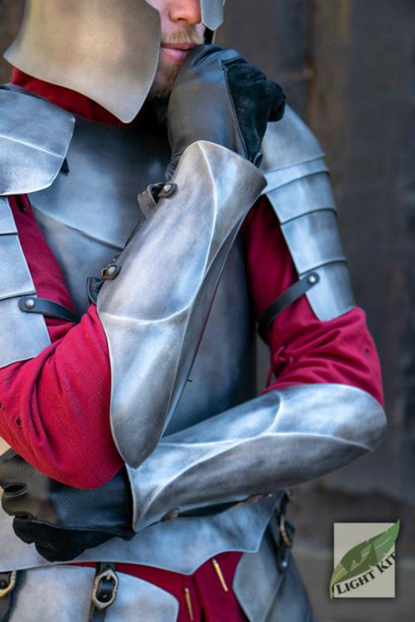 Brazaletes de los Guardias del Palacio de Epic Armoury